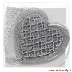 Závěsná dekorace SRDCE cementové 10 cm 